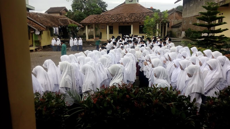 Pondok Pesantren Ibadurrahman yang ada di Kota Sukabumi